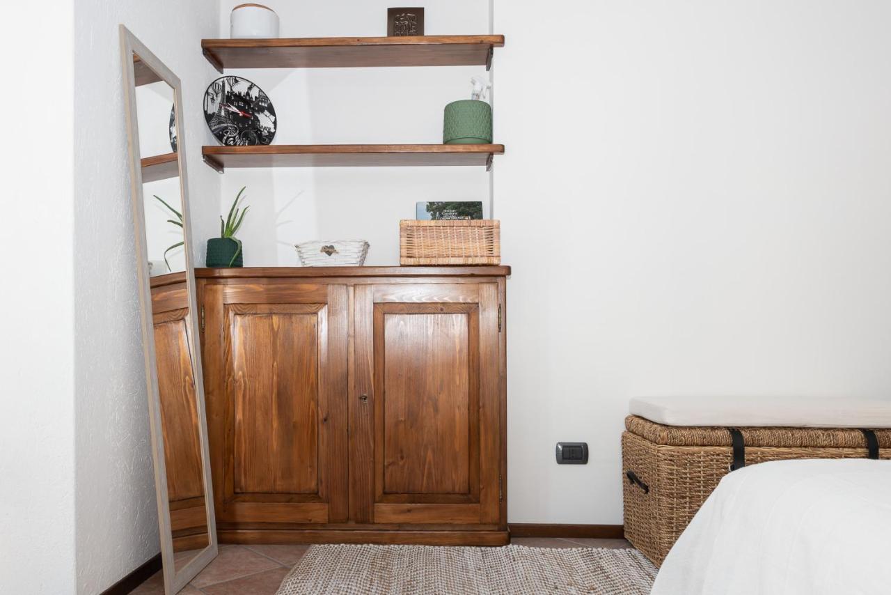 Cozy Studio In Old Town Apartment Como Bagian luar foto